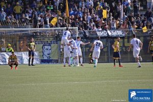 20170409_Juve_Stabia_Matera_TifoMatera_00016