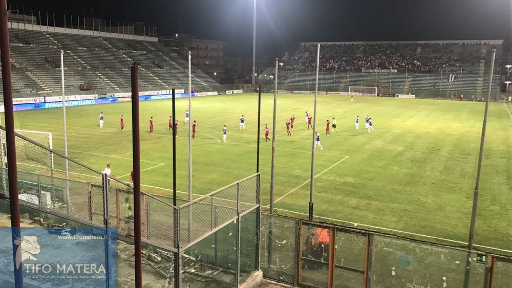 20170916_Reggina_Matera_Tifomatera_00001