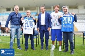 20170726 presentazione partnership matera2019 maglie ufficiali 00015