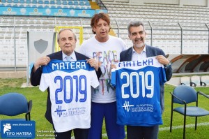 20170726 presentazione partnership matera2019 maglie ufficiali 00017